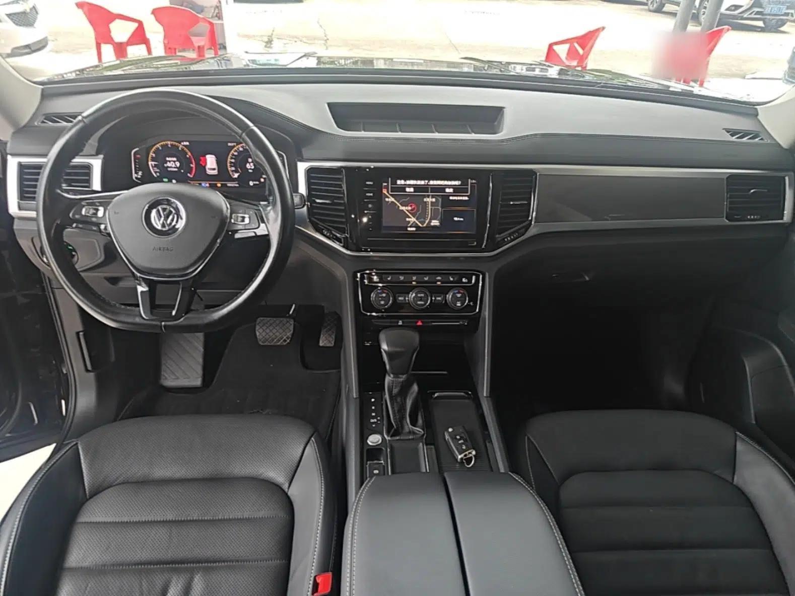 Volkswagen Teramont 2020 330TSI Two-Wheel-Drive Luxury Edition China VI Standard — миниатюра 12
