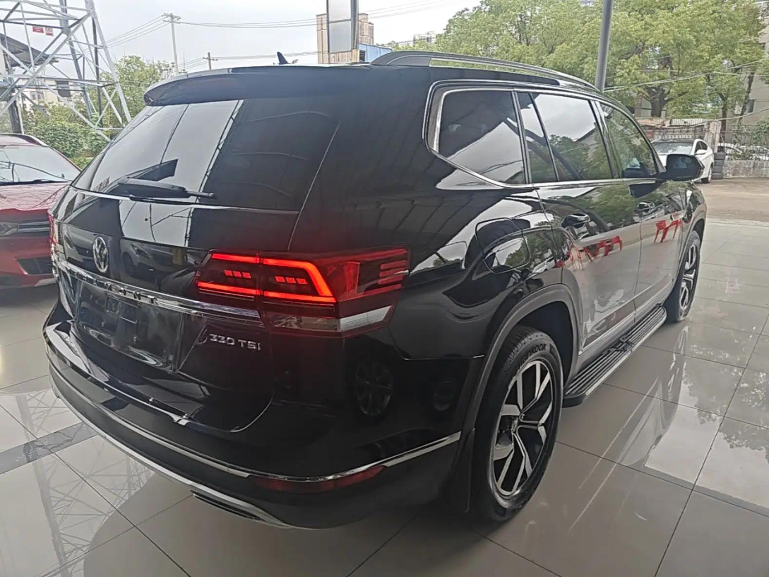 Volkswagen Teramont 2020 330TSI Two-Wheel-Drive Luxury Edition China VI Standard — миниатюра 6