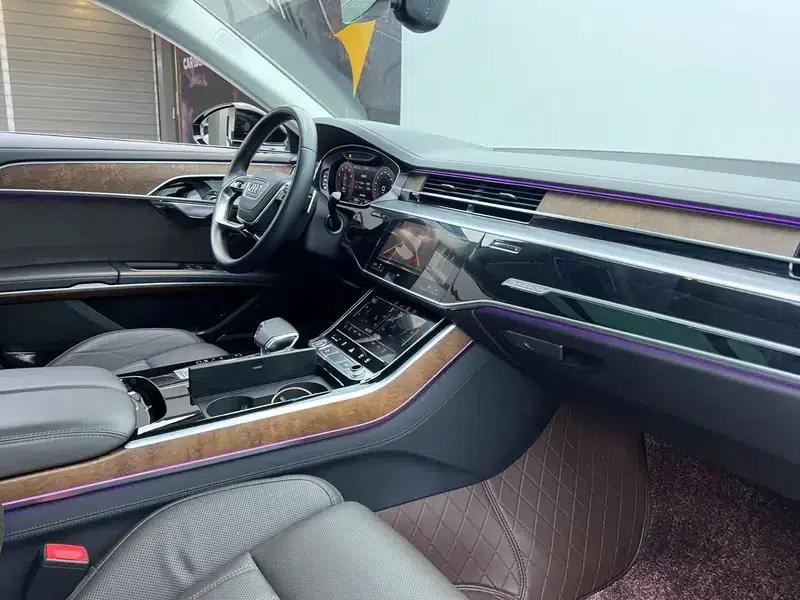 Audi A8 2019 Facelift Plus A8L 55 TFSI quattro Luxury — миниатюра 5