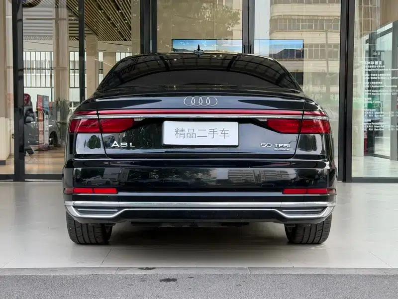 2021 Audi A8 A8L 50 TFSI quattro Comfort — миниатюра 6