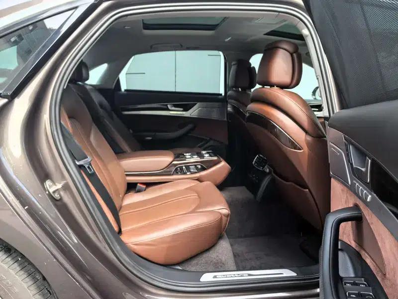 2017 Audi A8 A8L 45 TFSI quattro Leading Elite Edition — миниатюра 27