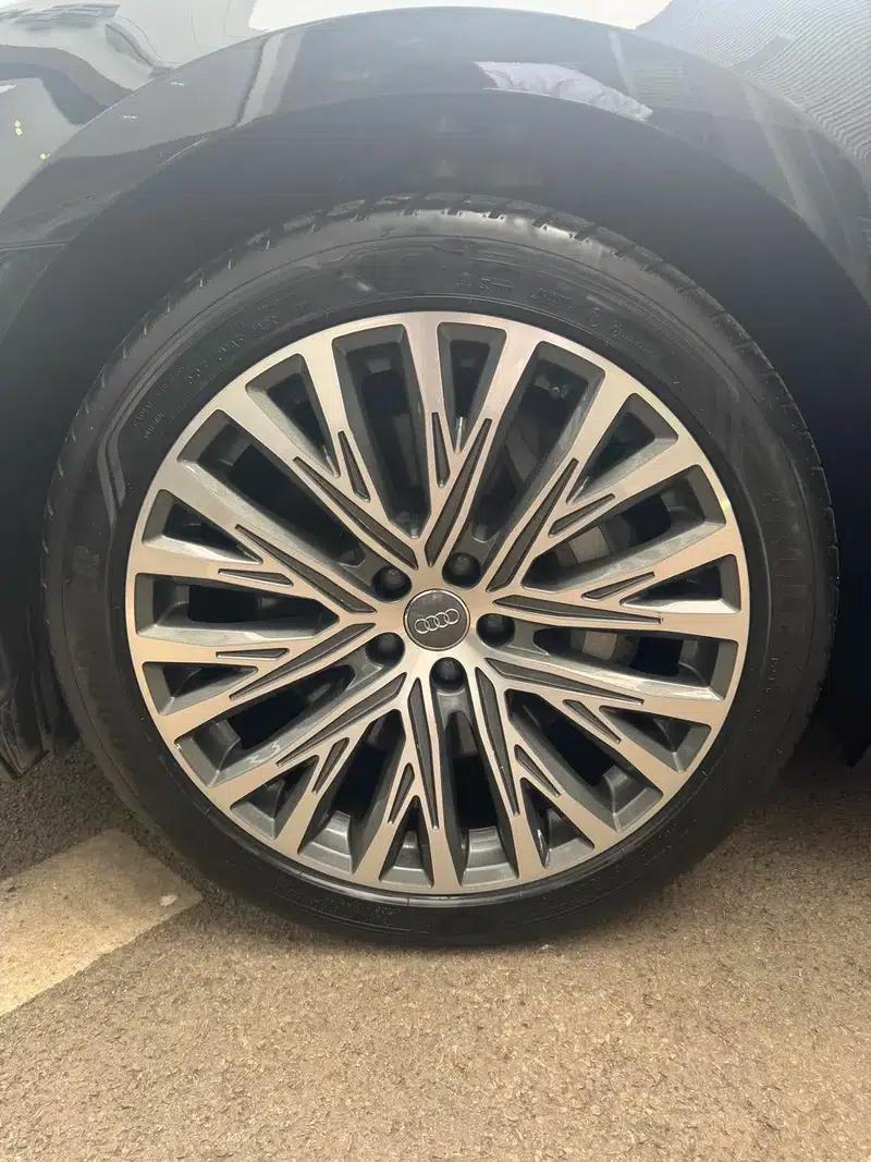 Audi A8 2019 Plus A8L 55 TFSI quattro Luxury — миниатюра 6