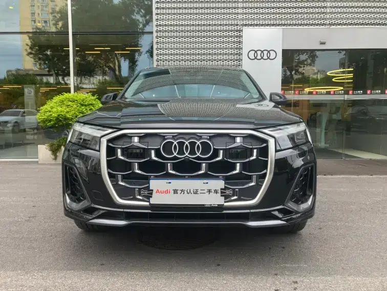 Audi Q7 2024 55 TFSI quattro S line Sport — миниатюра 2