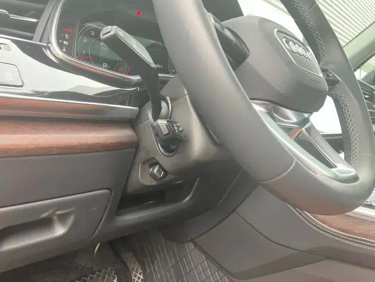Audi Q7 2024 55 TFSI quattro S line Sport — миниатюра 11