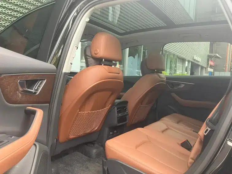 Audi Q7 2024 55 TFSI quattro S line Sport — миниатюра 13