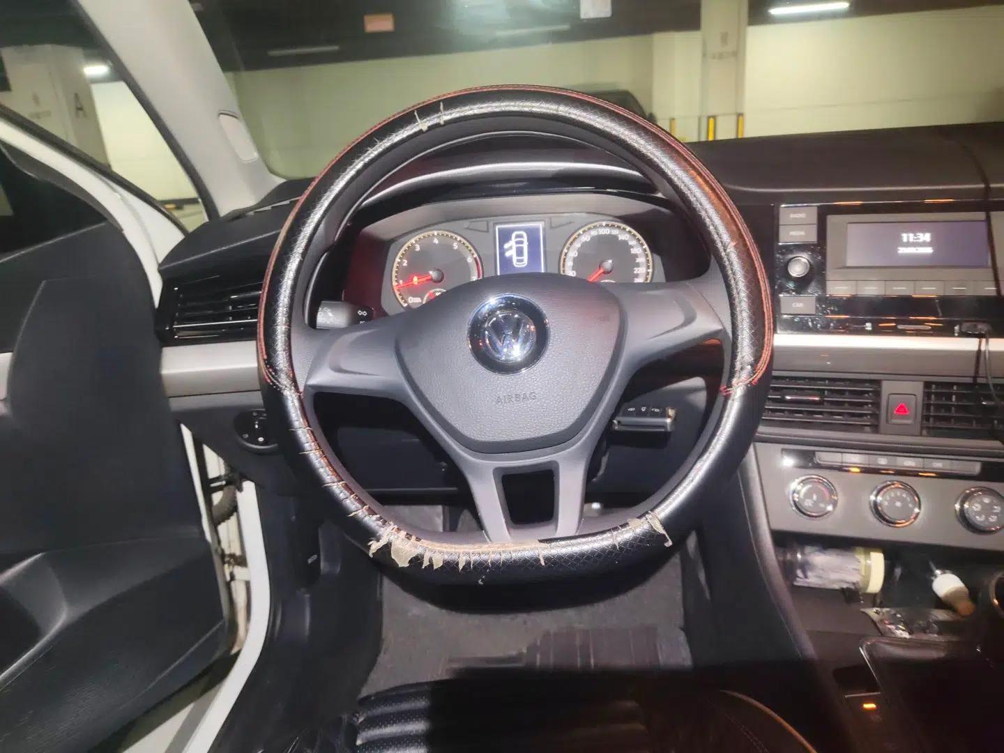Volkswagen Bora 2020 1.5L Manual Fashion Edition — миниатюра 9