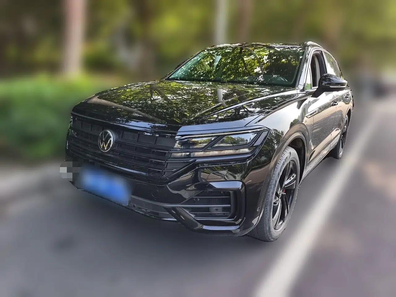 Volkswagen Touareg 2021 3.0 TSI Luxury Edition Black Diamond Sport Package — миниатюра 1