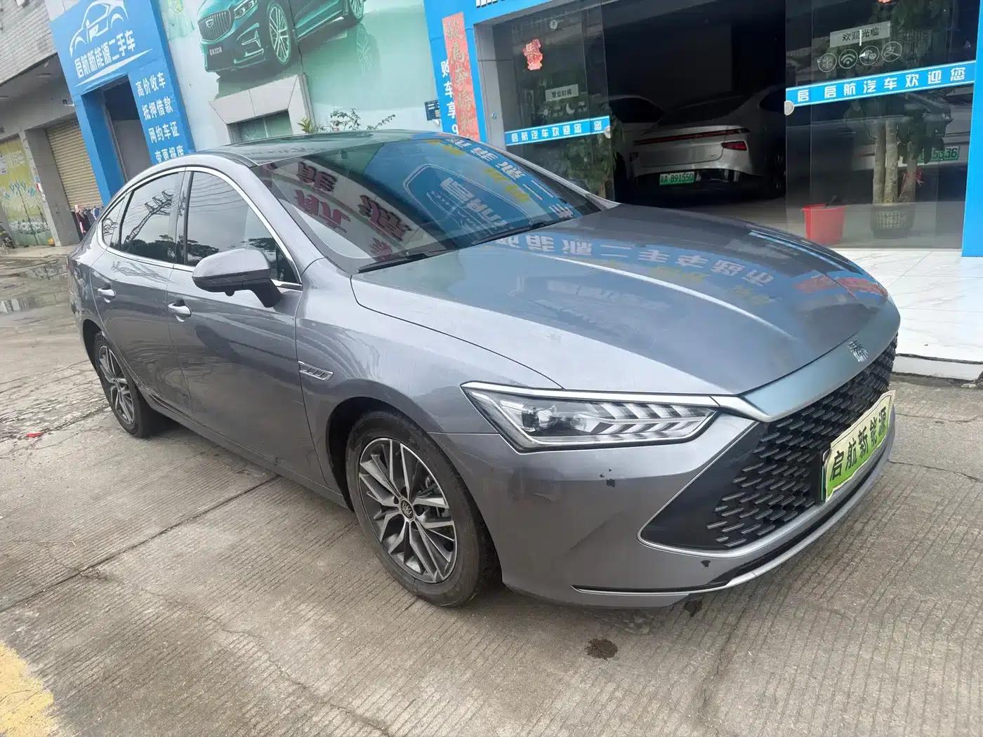 Qin PLUS 2021 DM-i 55KM Flagship Edition — миниатюра 3
