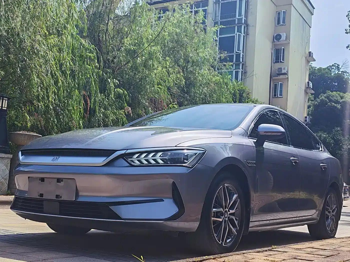 Qin PLUS 2021 EV 500KM Luxury Edition — миниатюра 1