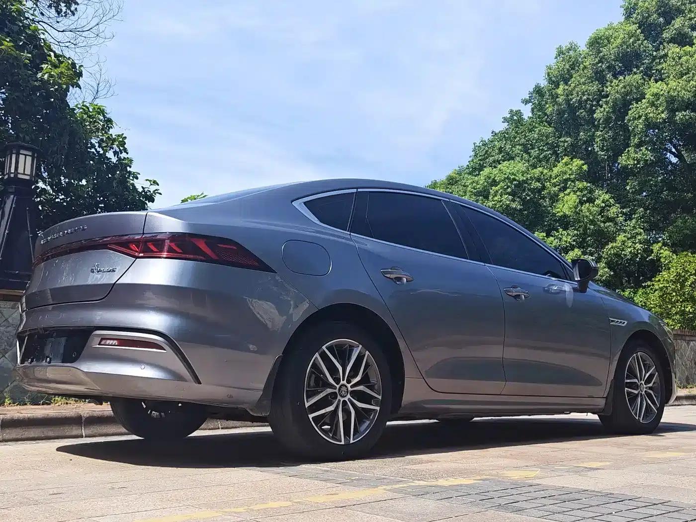 Qin PLUS 2021 EV 500KM Luxury Edition — миниатюра 11