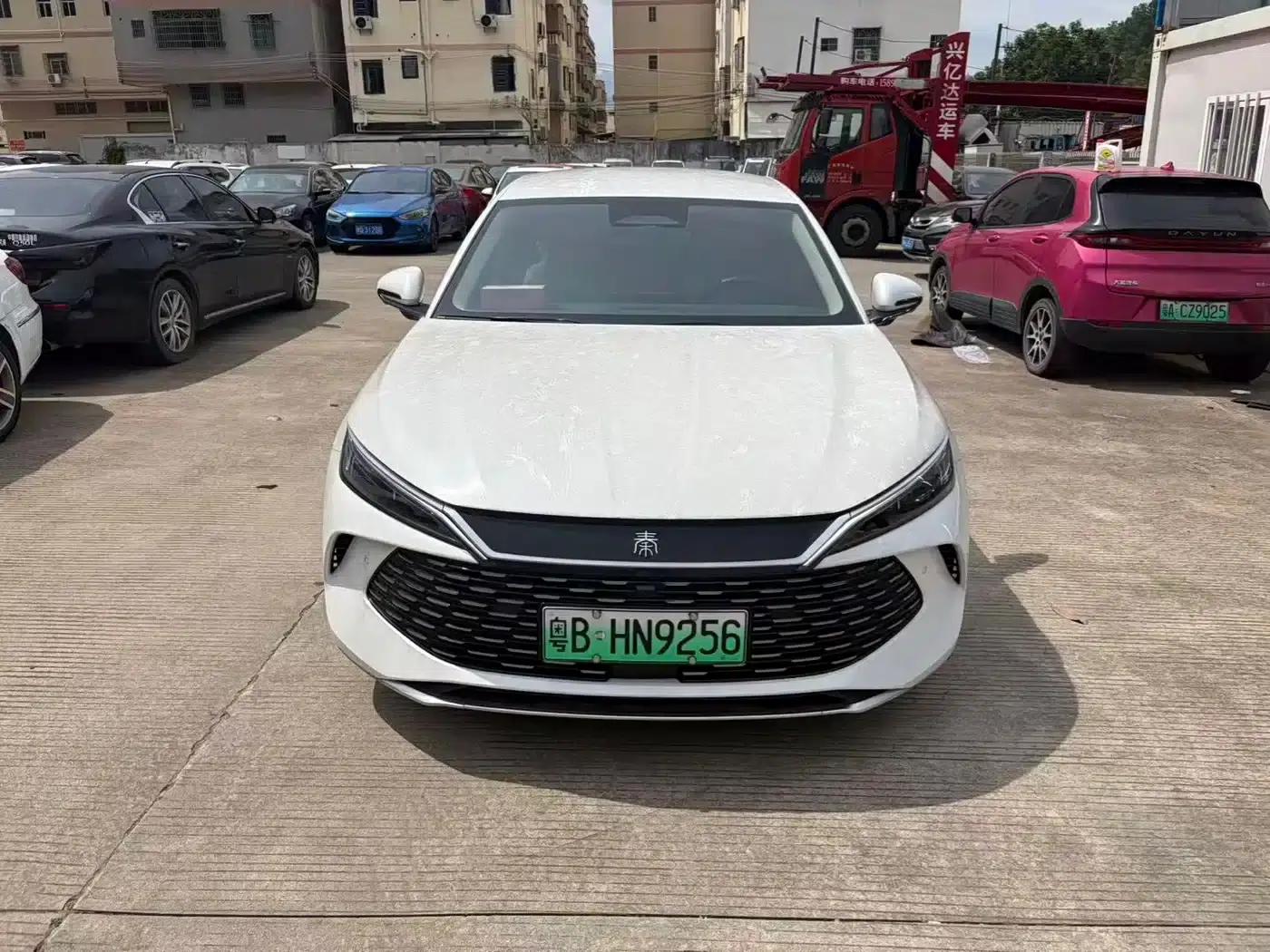 Qin L 2025 DM-i Intelligent Driving Edition 80KM Leading Model — миниатюра 1