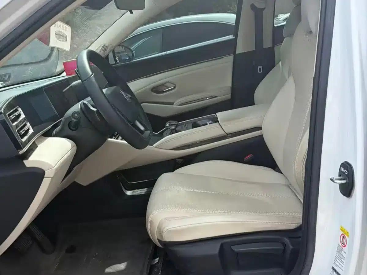 Qin L 2025 DM-i Intelligent Driving Edition 80KM Leading Model — миниатюра 3