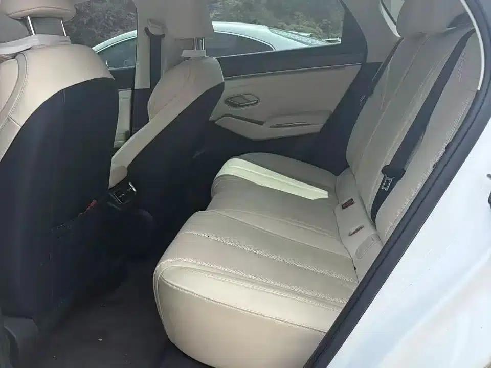Qin L 2025 DM-i Intelligent Driving Edition 80KM Leading Model — миниатюра 4