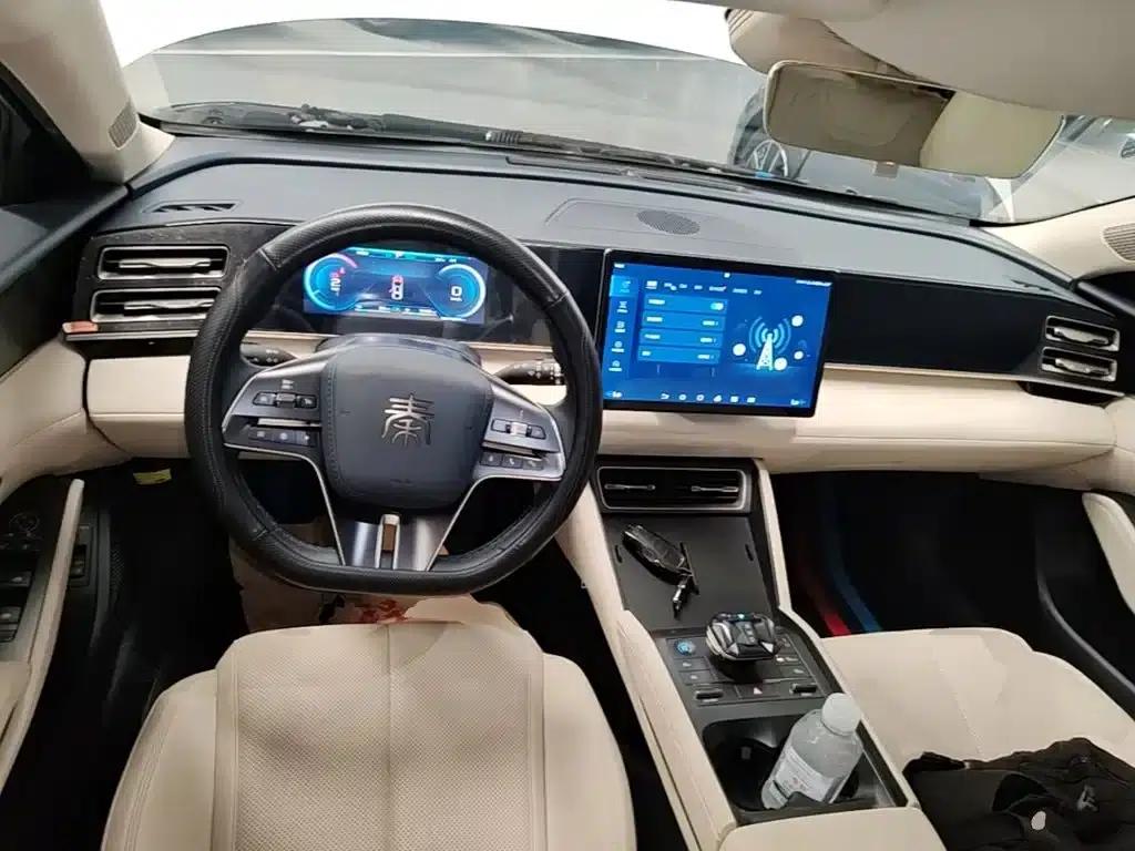Qin L 2024 DM-i 120KM Leading Edition — миниатюра 10