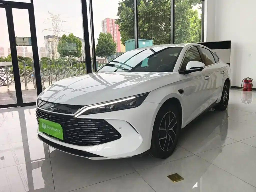 Qin L 2025 DM-i Intelligent Driving Edition 120KM Superior Model — миниатюра 2