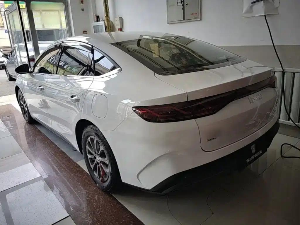 Qin L 2024 DM-i 80KM Leading Edition — миниатюра 5