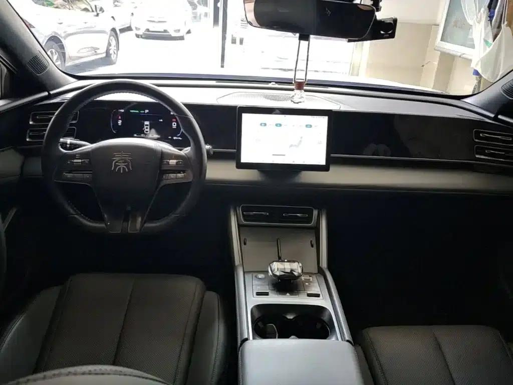 Qin L 2024 DM-i 80KM Leading Edition — миниатюра 10