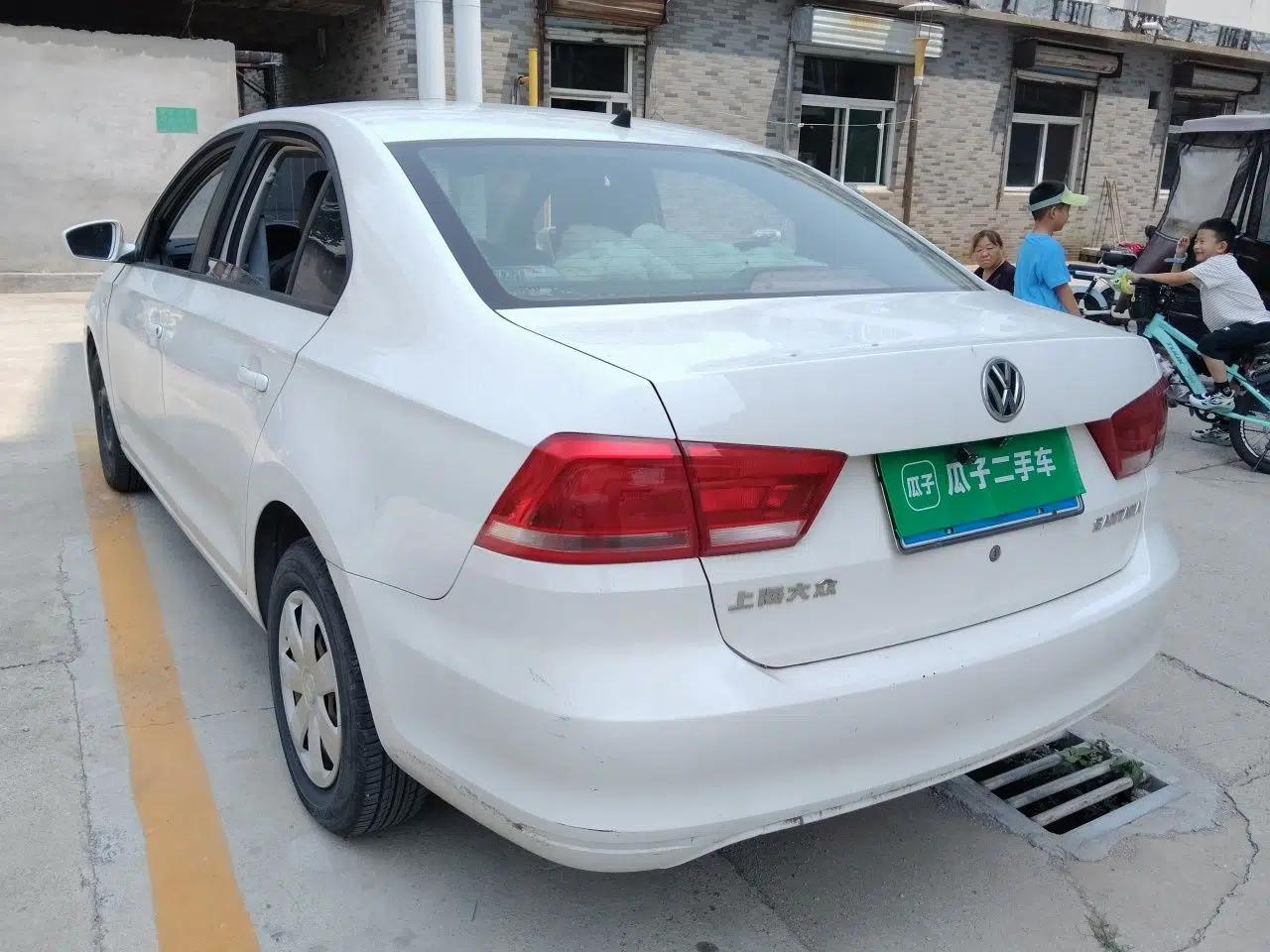 Volkswagen Santana 2015 1.4L Manual Fashion Edition — миниатюра 4