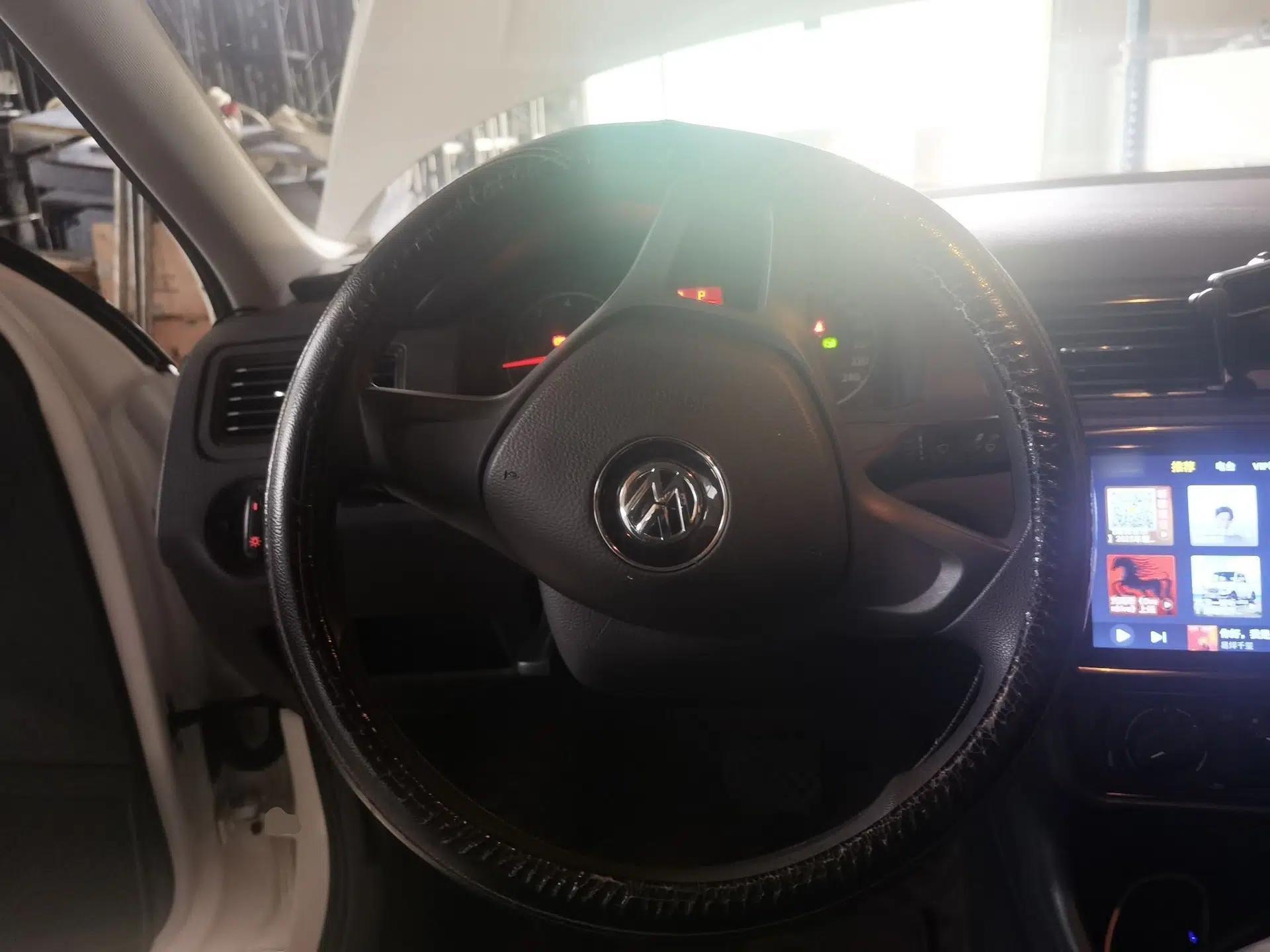 Volkswagen Santana 2021 1.5L Automatic Fashion Edition — миниатюра 10