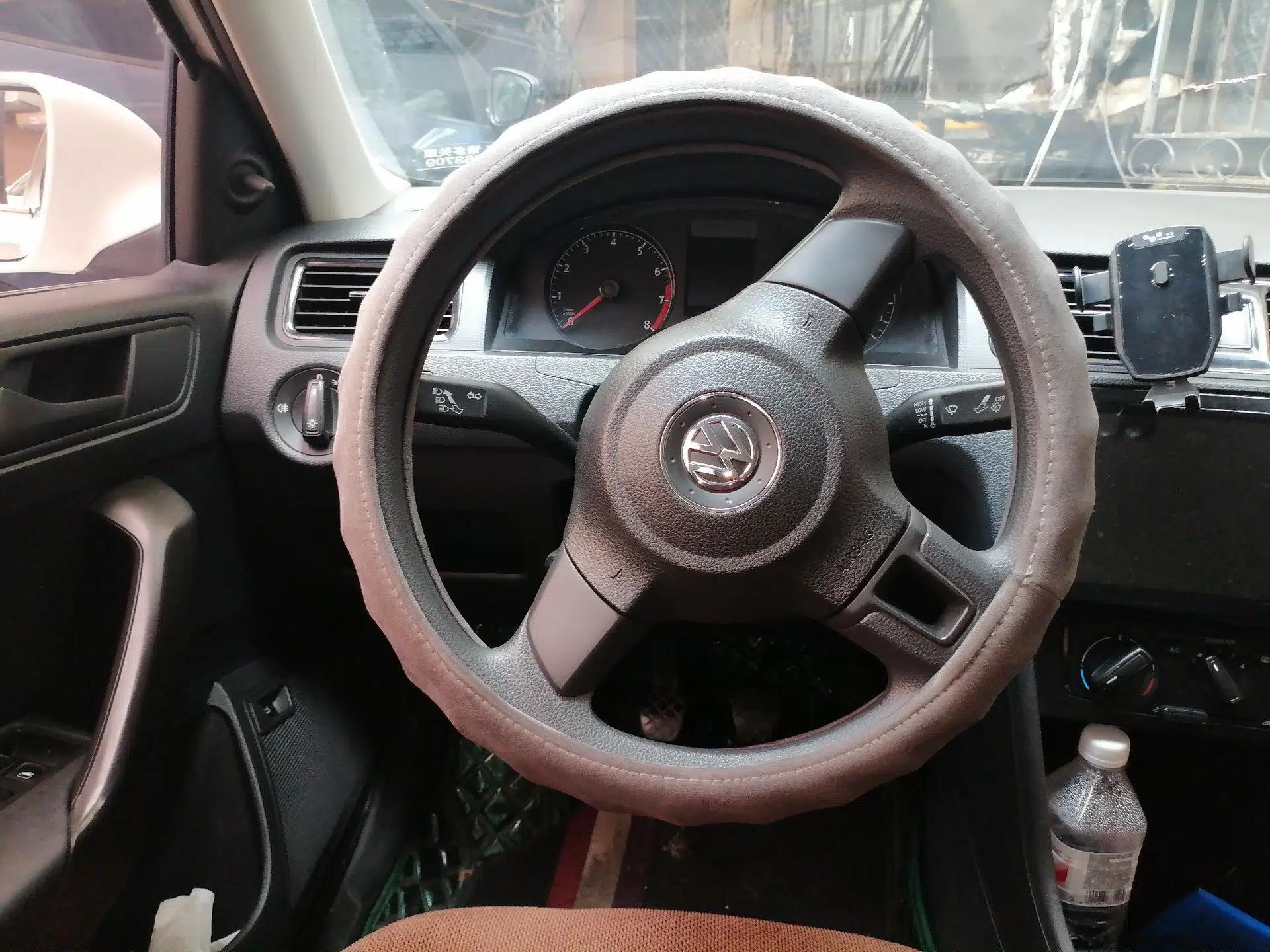 Volkswagen Santana 2015 1.4L Manual Fashion Edition — миниатюра 7