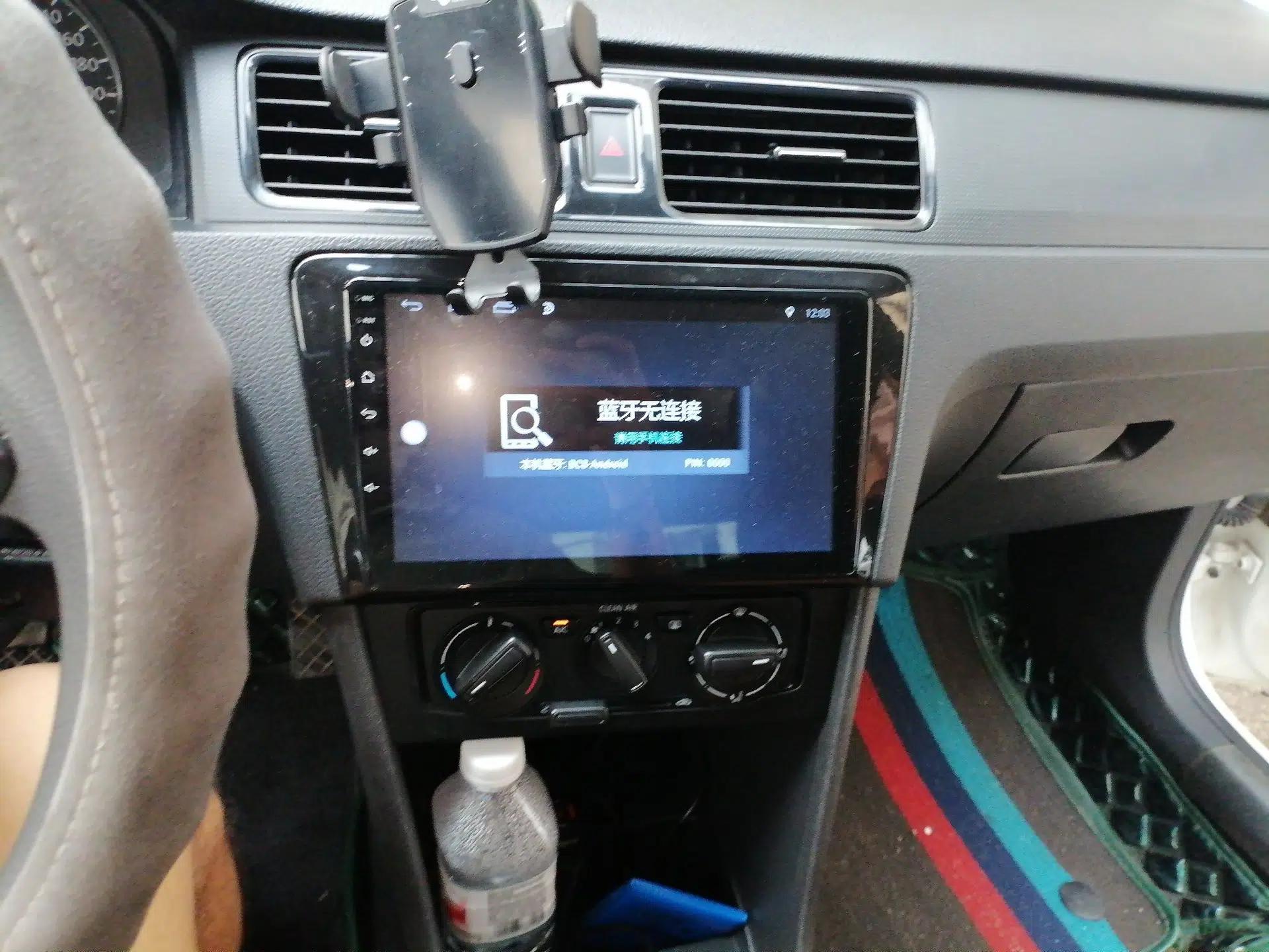 Volkswagen Santana 2015 1.4L Manual Fashion Edition — миниатюра 10