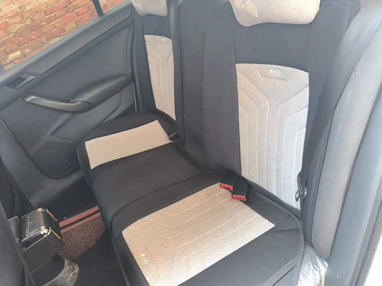 Volkswagen Santana 2018 1.5L Manual Fashion Edition — миниатюра 17