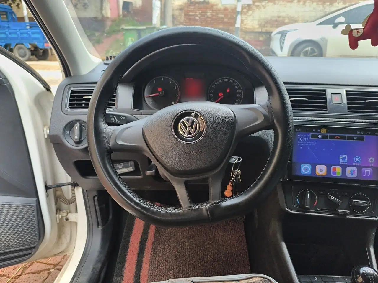 Volkswagen Santana 2018 1.5L Manual Fashion Edition — миниатюра 10