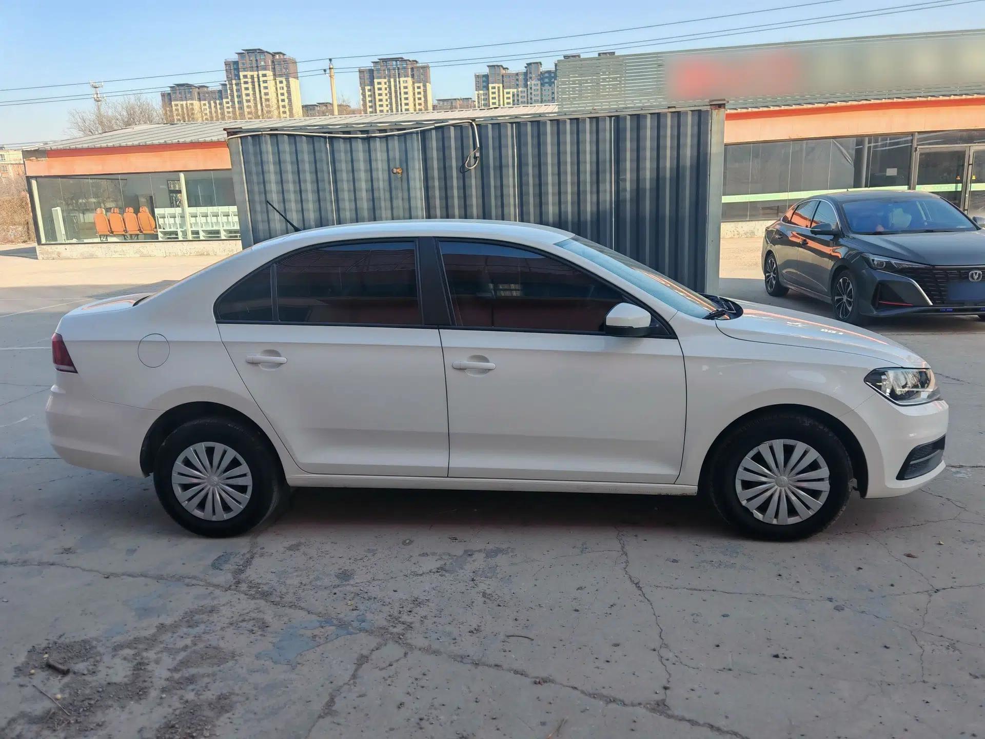 Volkswagen Santana 2021 1.5L Automatic Fashion Edition — миниатюра 5