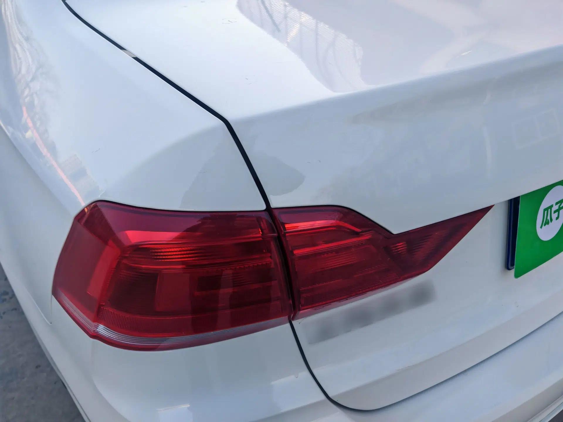 Volkswagen Santana 2021 1.5L Automatic Fashion Edition — миниатюра 9