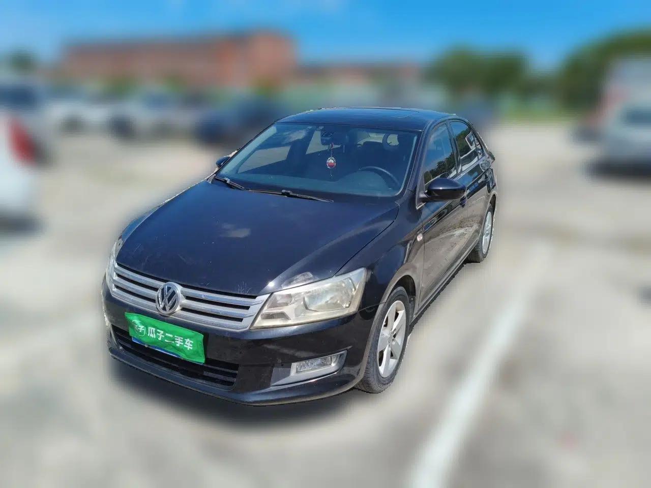 Volkswagen Santana 2015 1.6L Automatic Comfort Edition — миниатюра 1