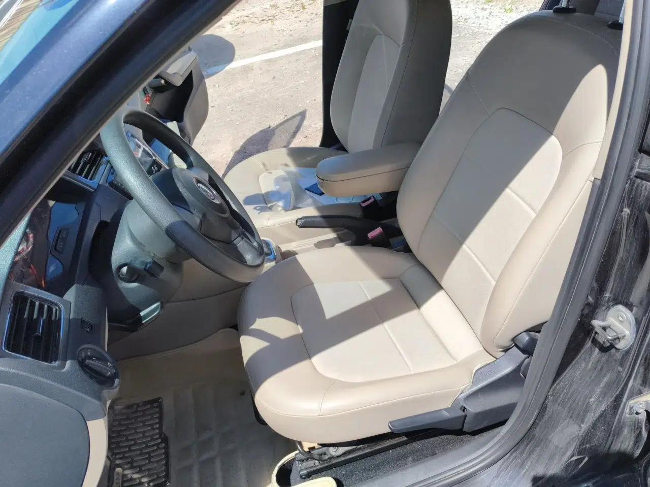 Volkswagen Santana 2015 1.6L Automatic Comfort Edition — миниатюра 15