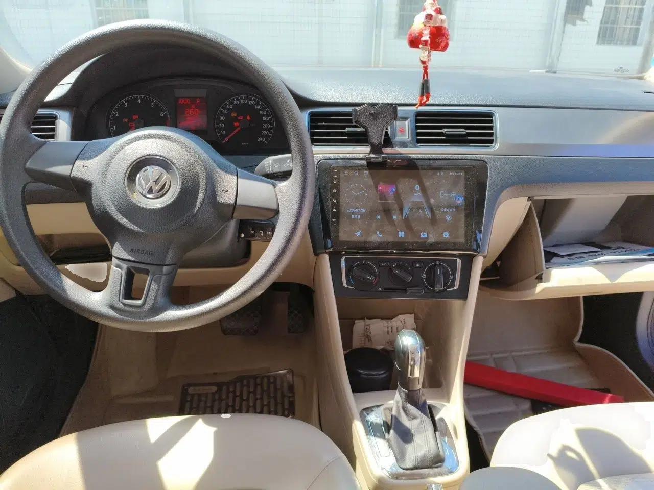 Volkswagen Santana 2015 1.6L Automatic Comfort Edition — миниатюра 9