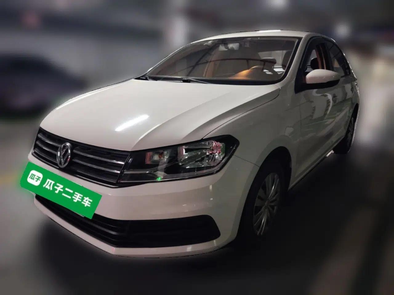 Volkswagen Santana 2021 1.5L Manual Fashion Edition — миниатюра 1