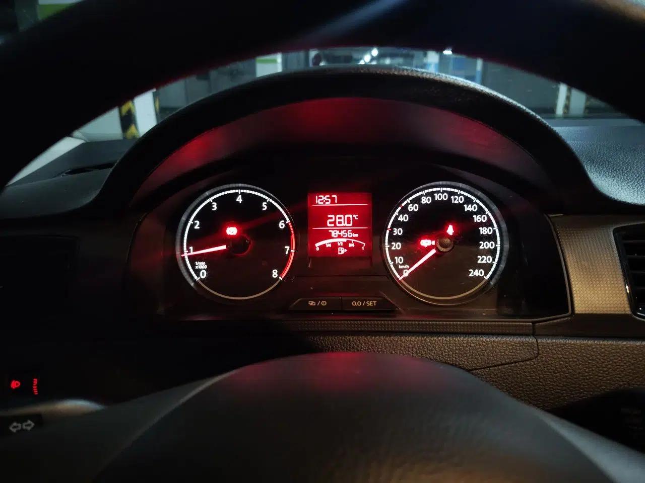 Volkswagen Santana 2021 1.5L Manual Fashion Edition — миниатюра 11