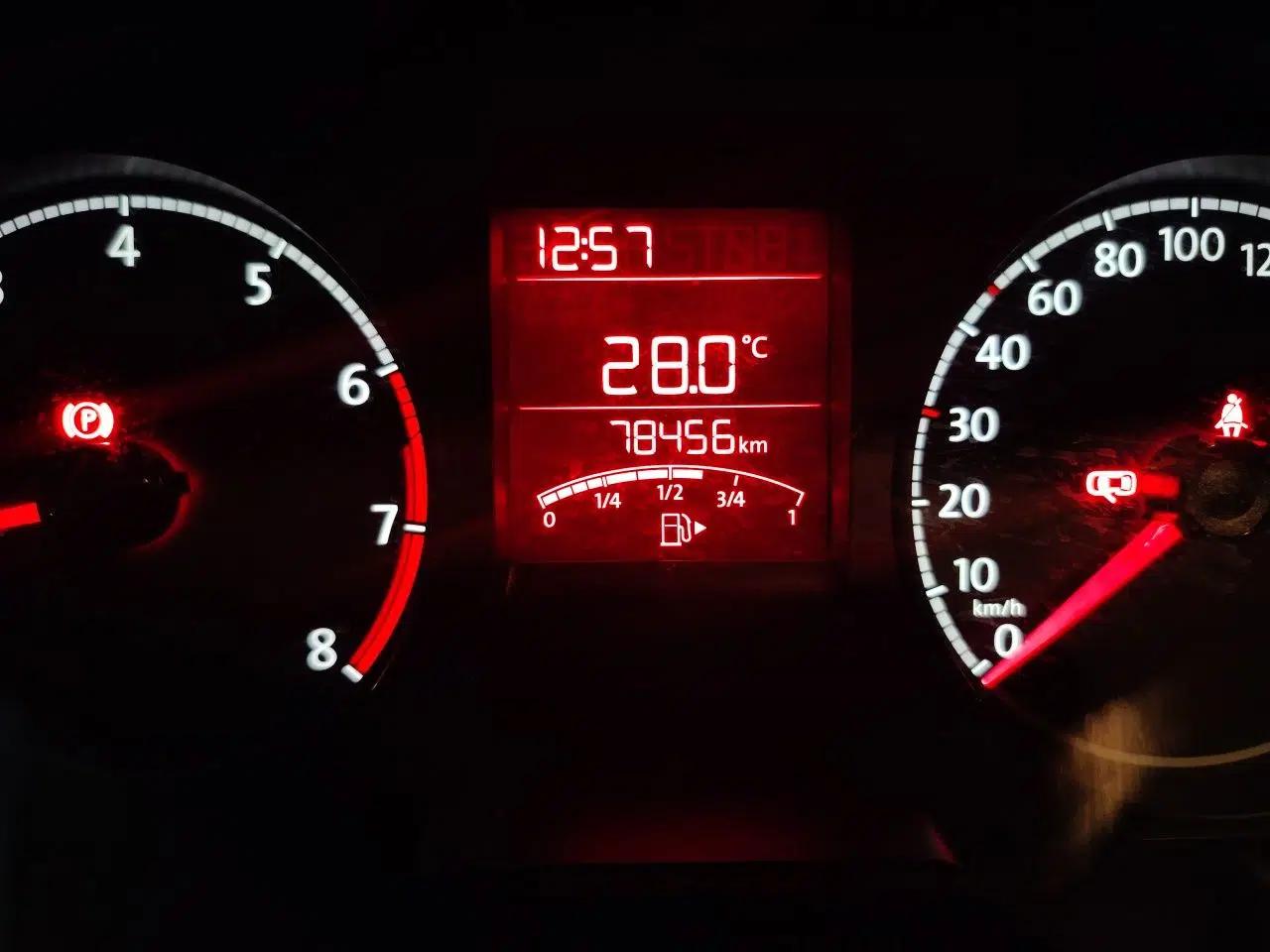 Volkswagen Santana 2021 1.5L Manual Fashion Edition — миниатюра 12