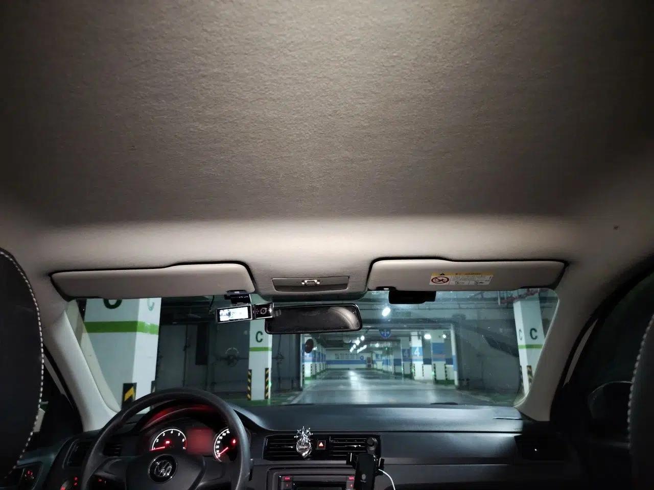 Volkswagen Santana 2021 1.5L Manual Fashion Edition — миниатюра 18