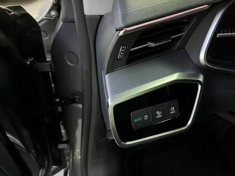 Audi A7L 2022 45 TFSI S-line Dream Future Edition — миниатюра 8