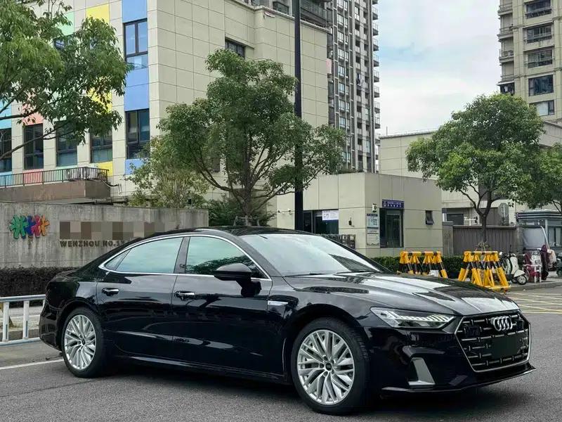 Audi A7L 2024 45 TFSI S-line Dream Crystal Package — миниатюра 3