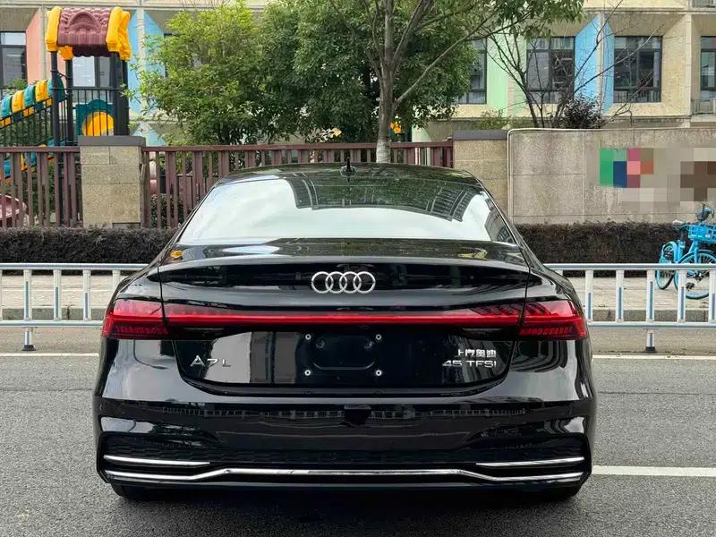 Audi A7L 2024 45 TFSI S-line Dream Crystal Package — миниатюра 5