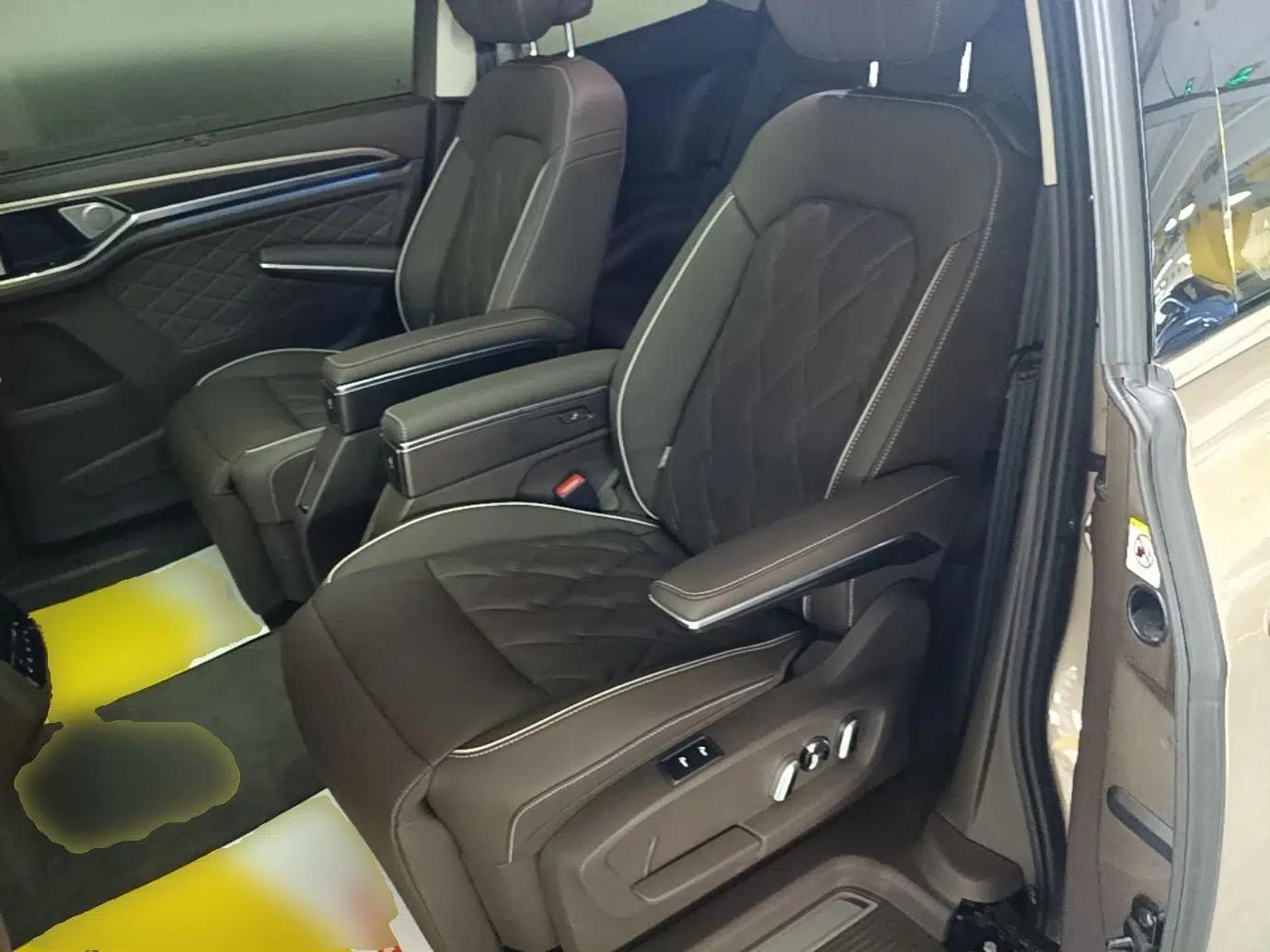Volkswagen Viloran 2020 380TSI Prestige Edition — миниатюра 20