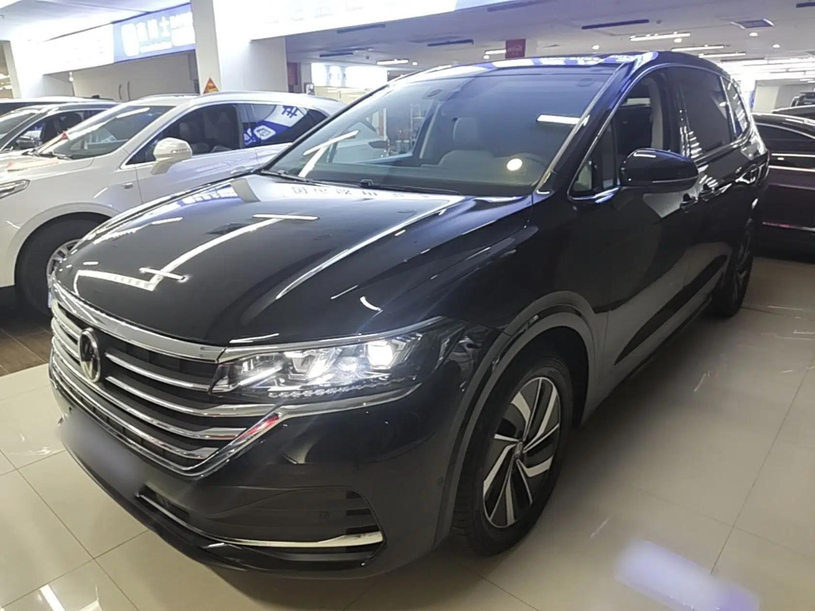 Volkswagen Viloran 2023 Revised Version 380TSI Luxury Edition — миниатюра 1