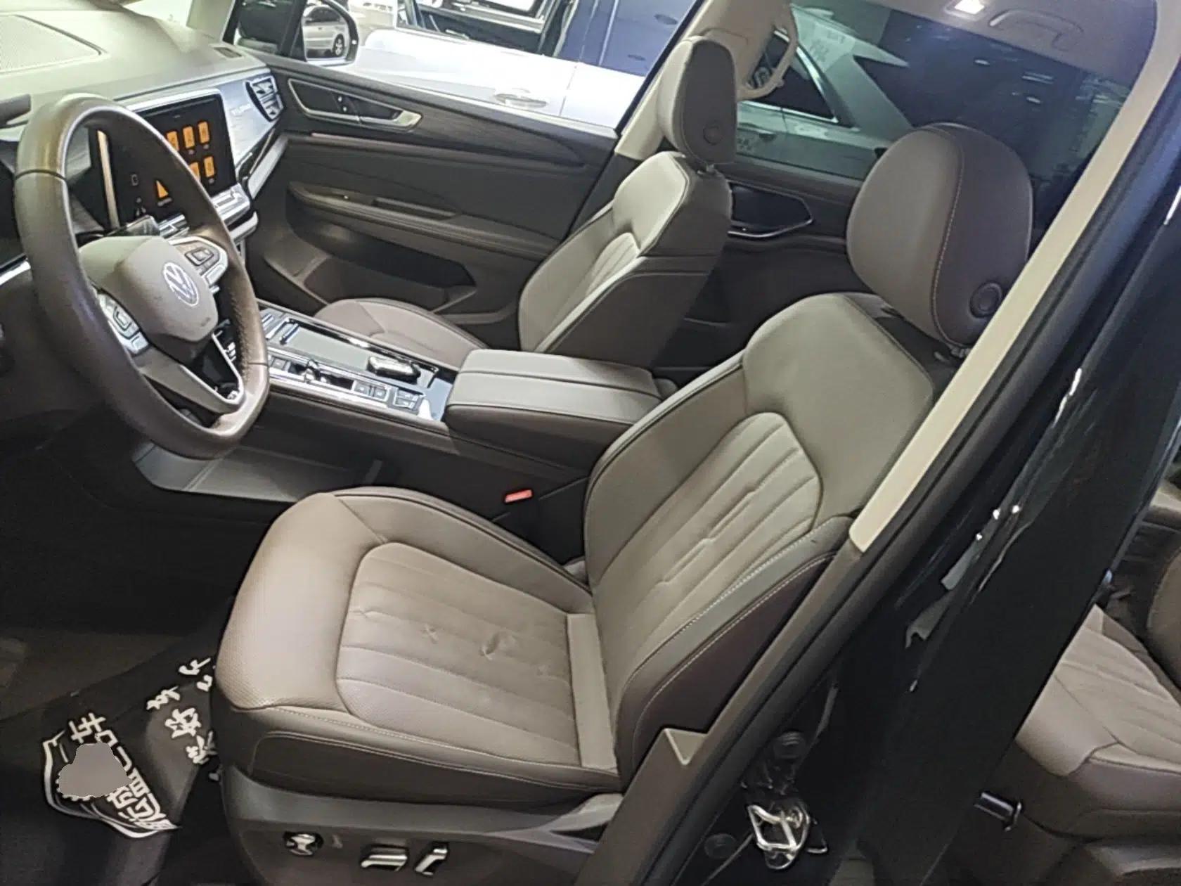 Volkswagen Viloran 2023 Revised Version 380TSI Luxury Edition — миниатюра 17
