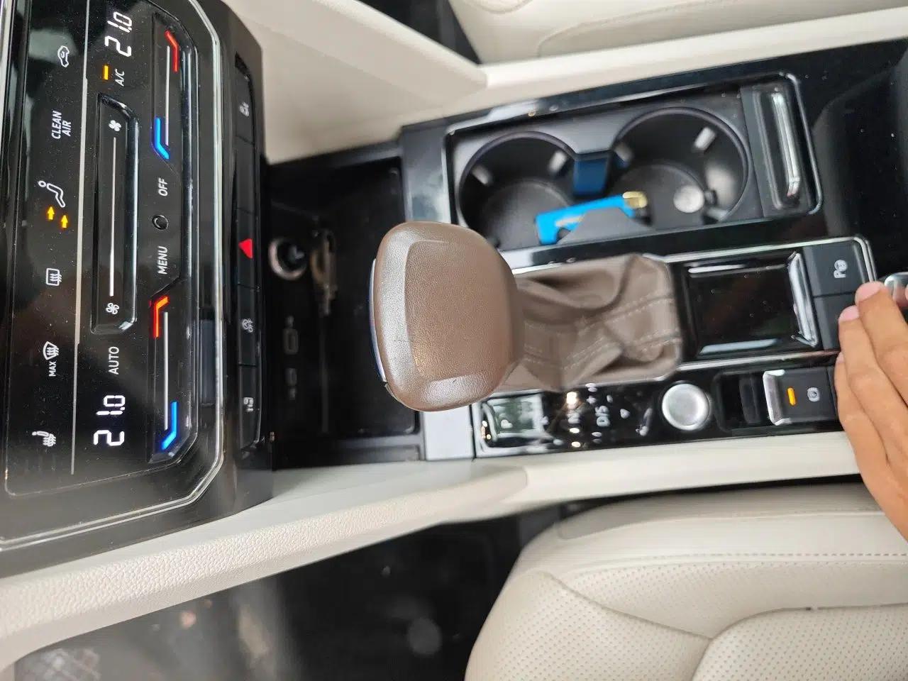 Volkswagen Viloran 2020 330TSI Luxury Edition — миниатюра 14