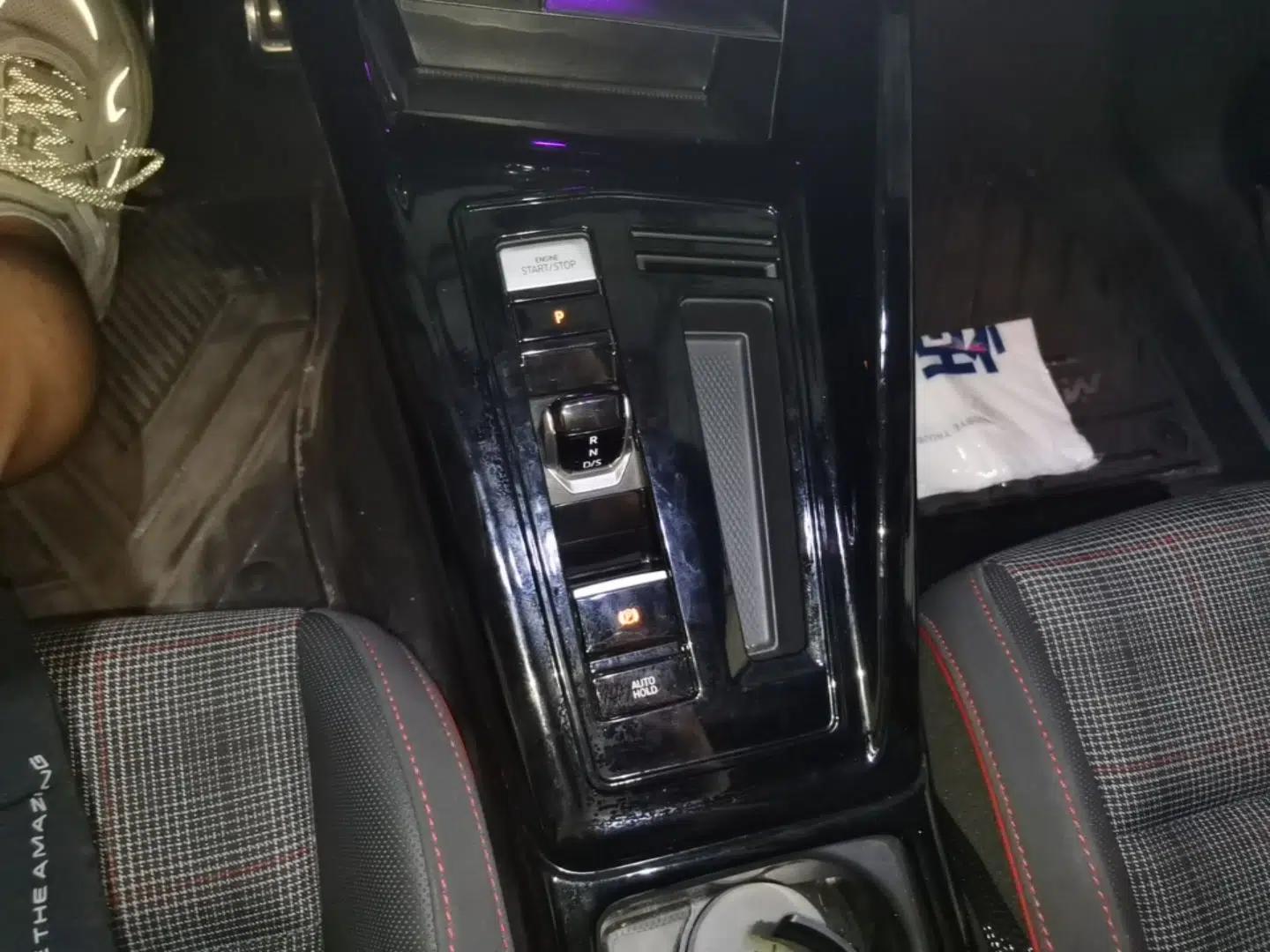 Volkswagen Golf GTI 2023 380TSI DSG GTI — миниатюра 16