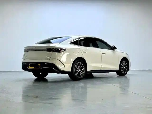 Seal 06 2025 DM-i Intelligent Driving Edition 120KM Deluxe Model — миниатюра 9