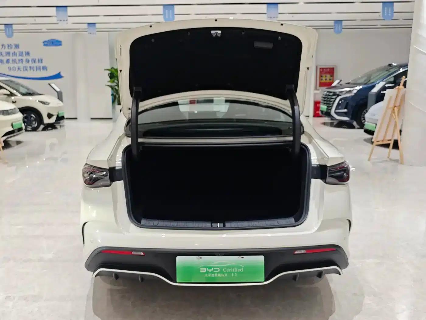 Seal 06 2025 DM-i Intelligent Driving Edition 120KM Flagship Model — миниатюра 15