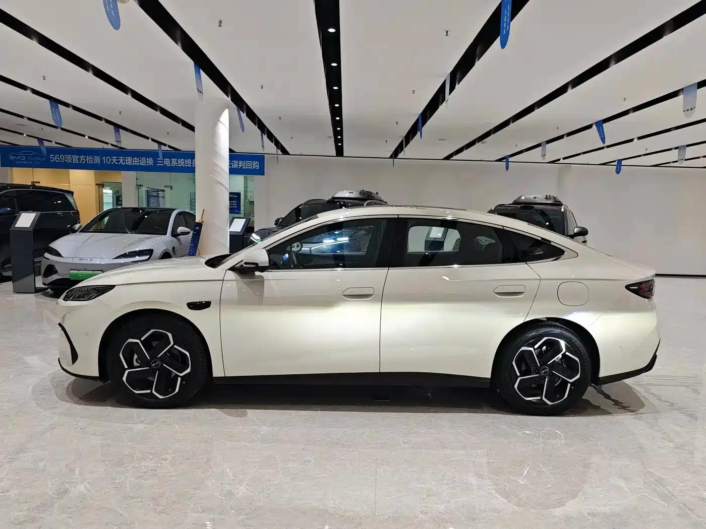 Seal 06 2025 DM-i Intelligent Driving Edition 120KM Flagship Model — миниатюра 3