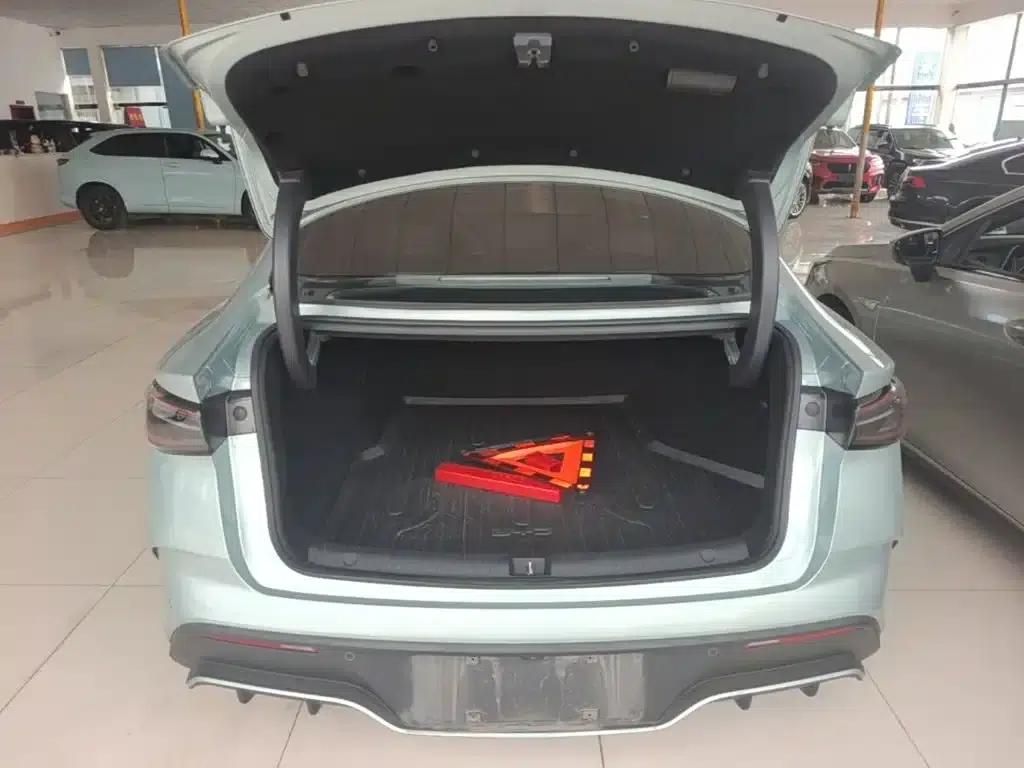 Seal 06 2024 DM-i 80KM Luxury — миниатюра 19