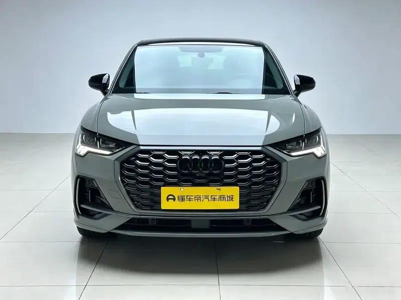 Audi Q3 Sportback 2025 quattro 45th Anniversary Edition 40 TFSI Fashion Model — миниатюра 2
