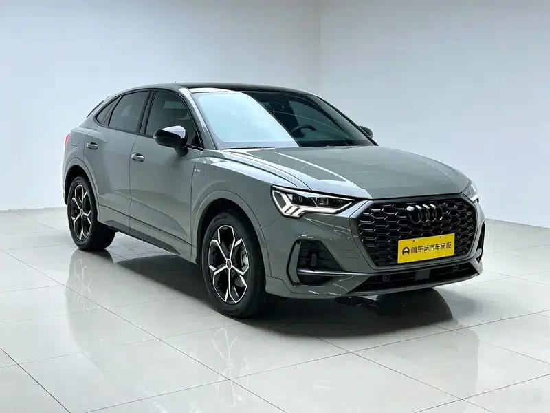 Audi Q3 Sportback 2025 quattro 45th Anniversary Edition 40 TFSI Fashion Model — миниатюра 3